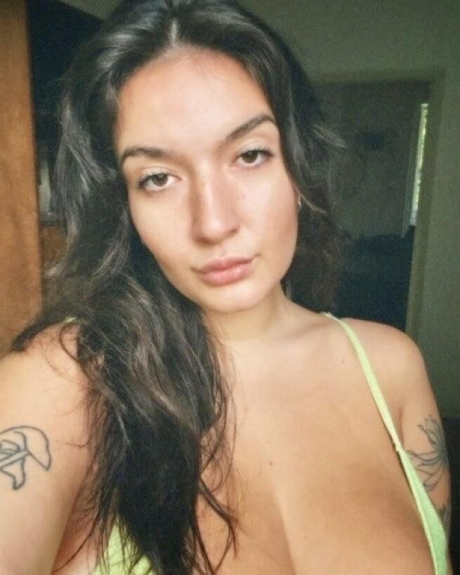 Raquel Huge Ass Big Tits Tattooed Brazilian BBW Girl Hot Shots