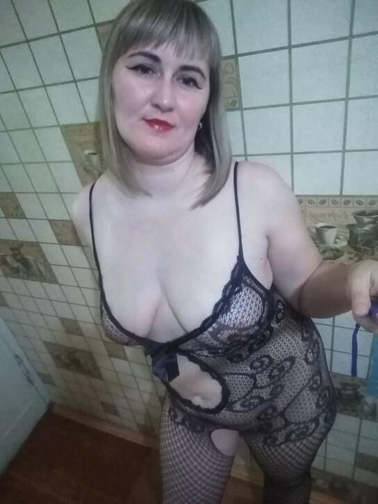 MILF russe joufflu Elena de Town Miass