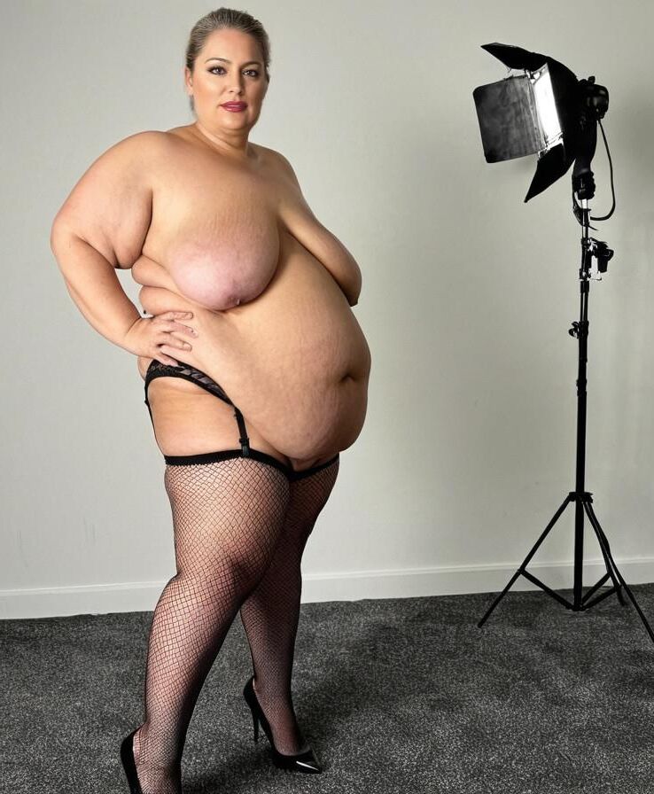 SSBBW Glamour Shoot (glamour pour nos amis à travers l'étang)
