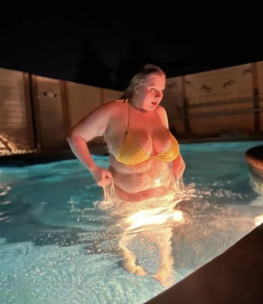 Core Big Ass огромные сиськи блондинки BBW Girl Mixed Hot Photos