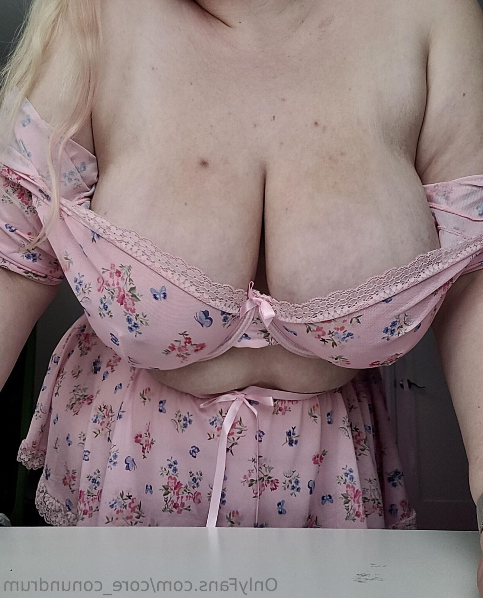 Core Big Ass огромные сиськи блондинки BBW Girl Mixed Hot Photos