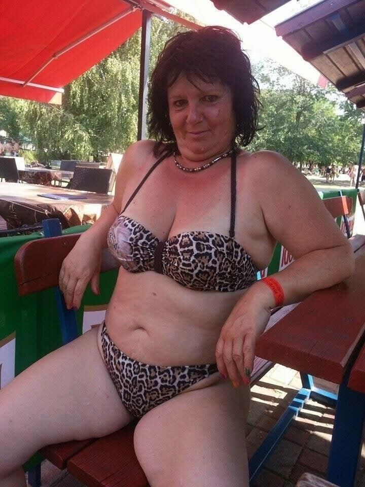women watching you wank 
