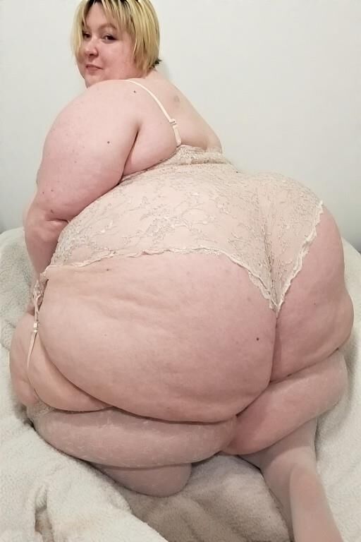 AI Creations BBW Babes