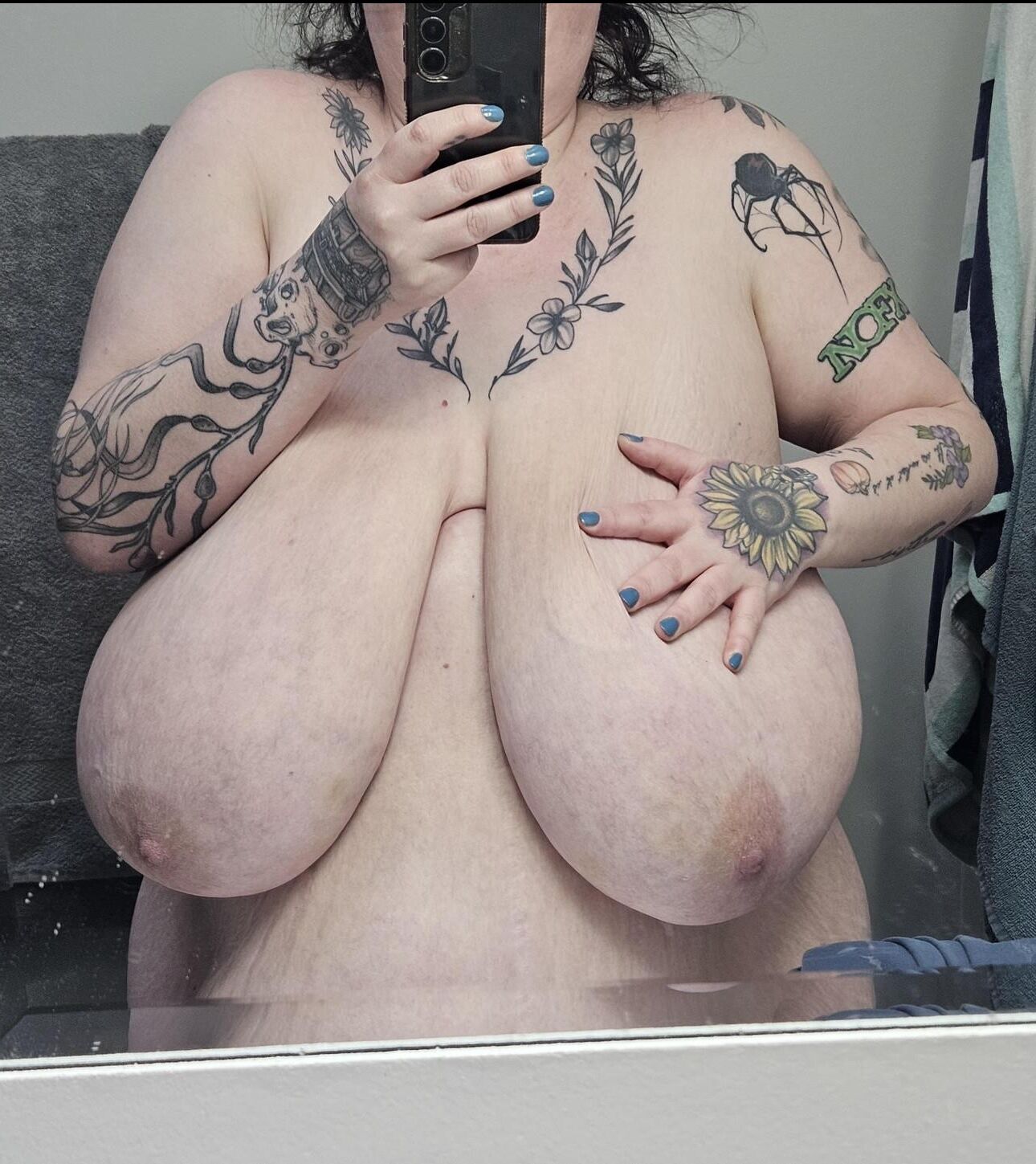 MILF super saggers