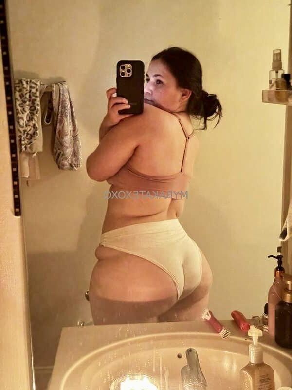 Myra big culo tetas grandes bbw chica morena sexy fotos calientes mixtas