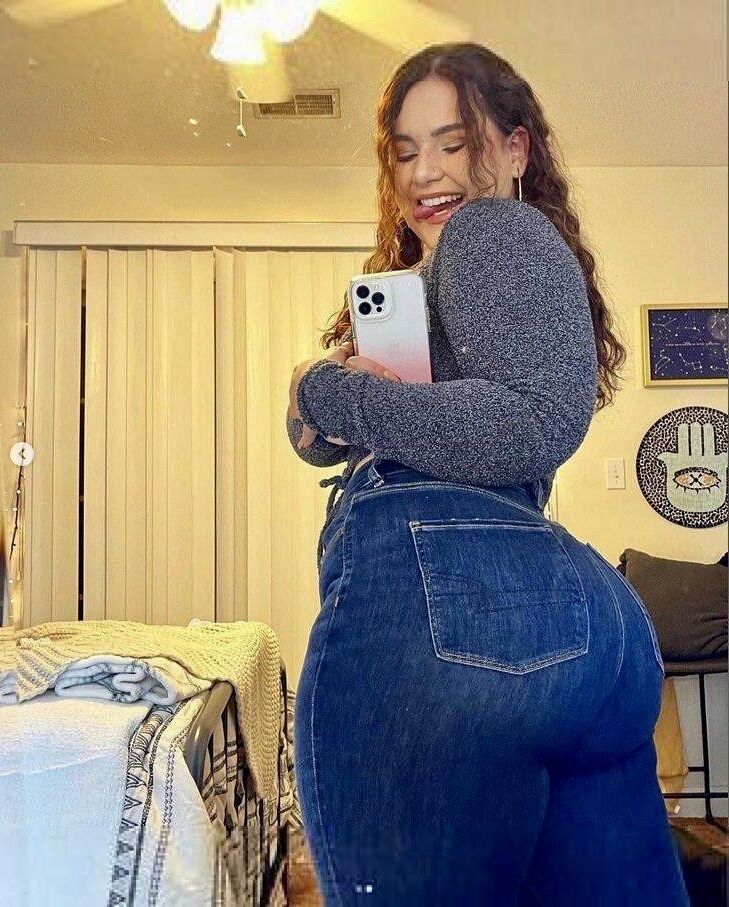 Myra big culo tetas grandes bbw chica morena sexy fotos calientes mixtas