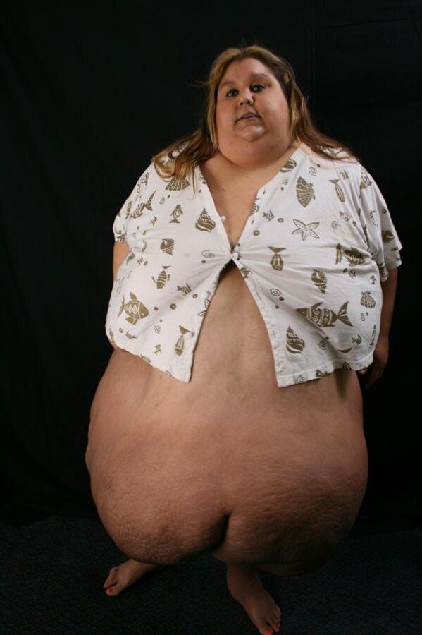 USSBBW Connie Gigantic Belly Cutie