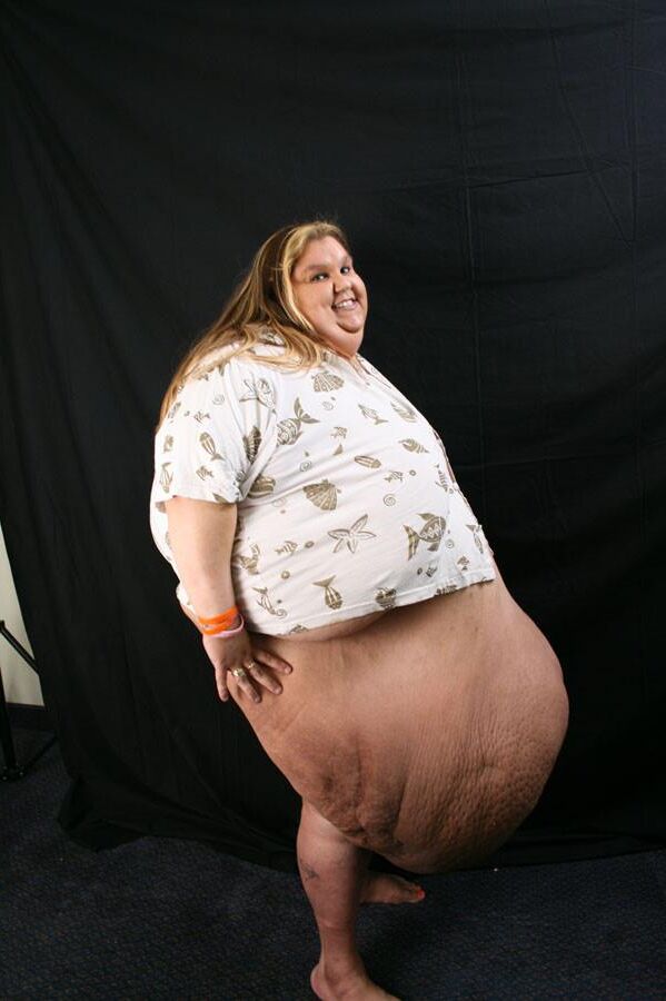 USSBBW Connie Gigantic Belly Cutie