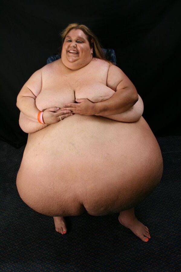 USSBBW Connie Gigantic Belly Cutie