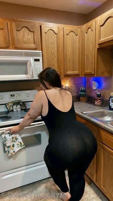 Myra big culo tetas grandes bbw chica morena sexy fotos calientes mixtas