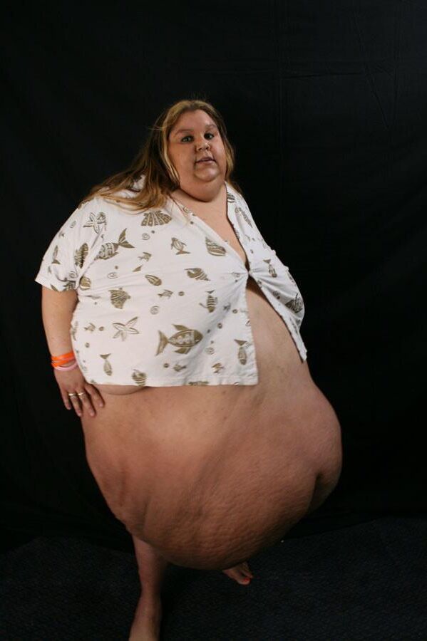 USSBBW Connie Gigantic Belly Cutie