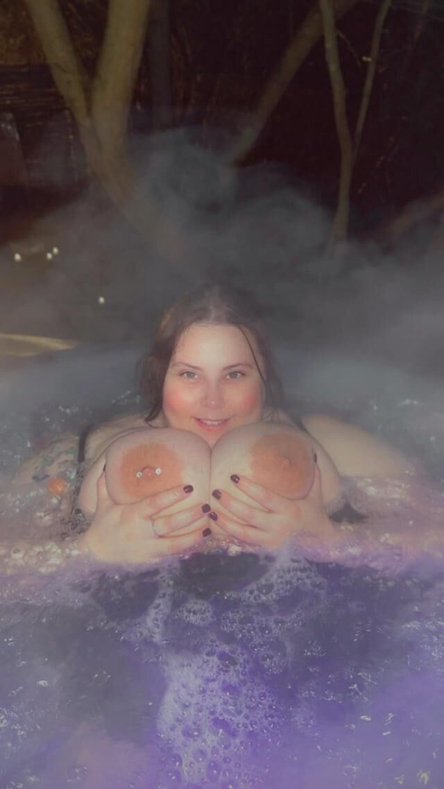Dailymix enormes bastidores grandes BBW gruesos Chubbys