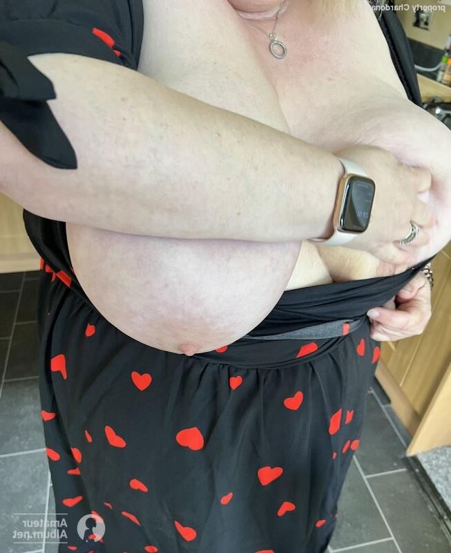 enormous tits bbw exposed wife