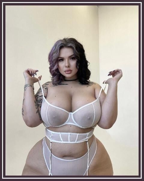 Hott and Sexy Big Beautiful Women