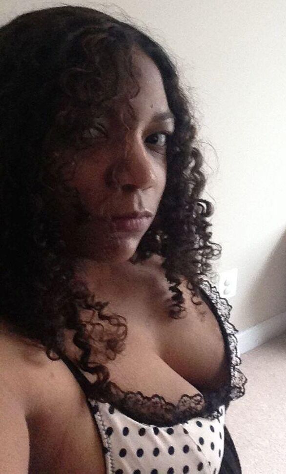 BBW preto em lingerie