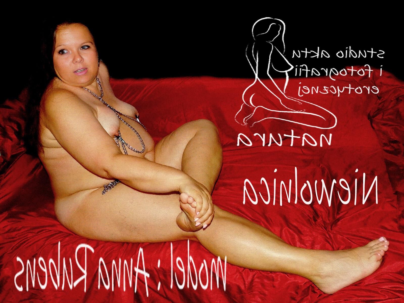 seins vides flasques d'un BBW polonais