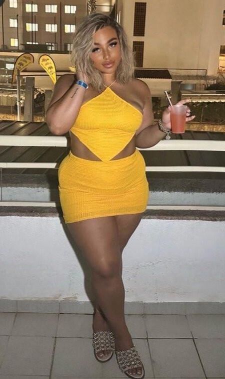 Curvy Girls 