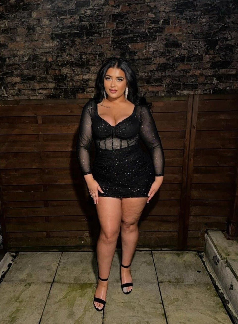 Curvy Girls 