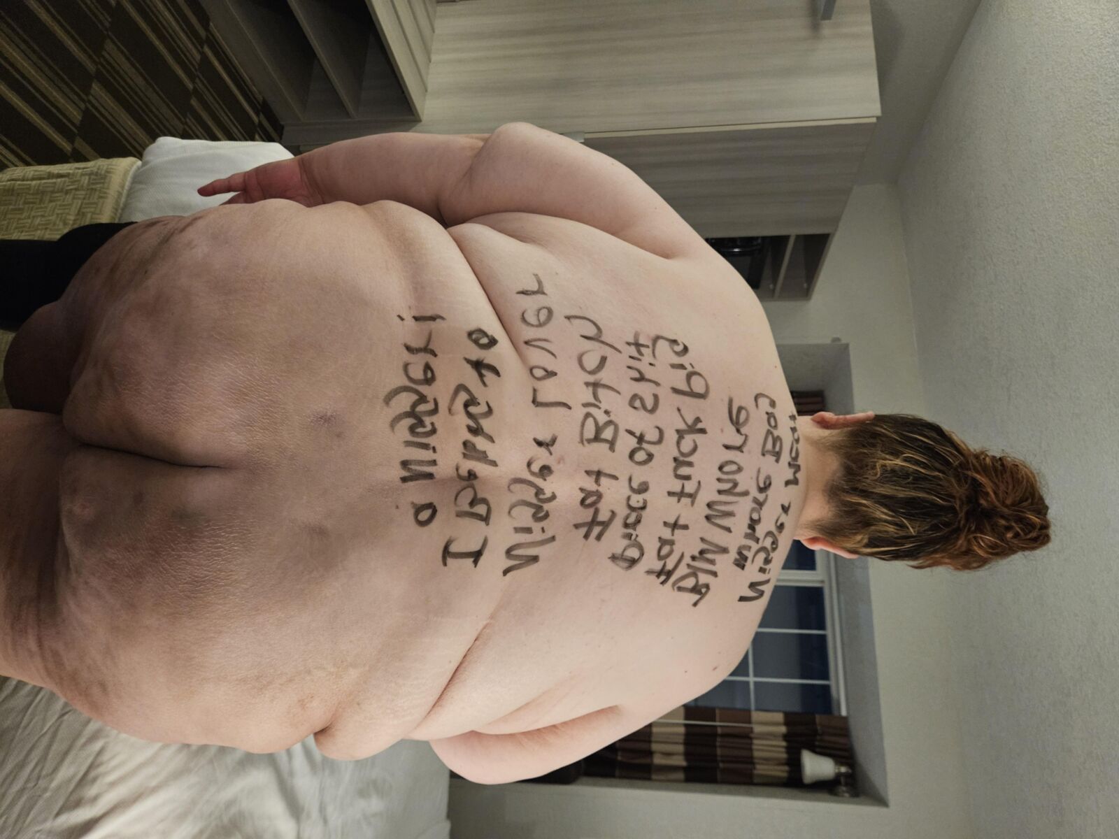 Fat one legged piece of shit. 