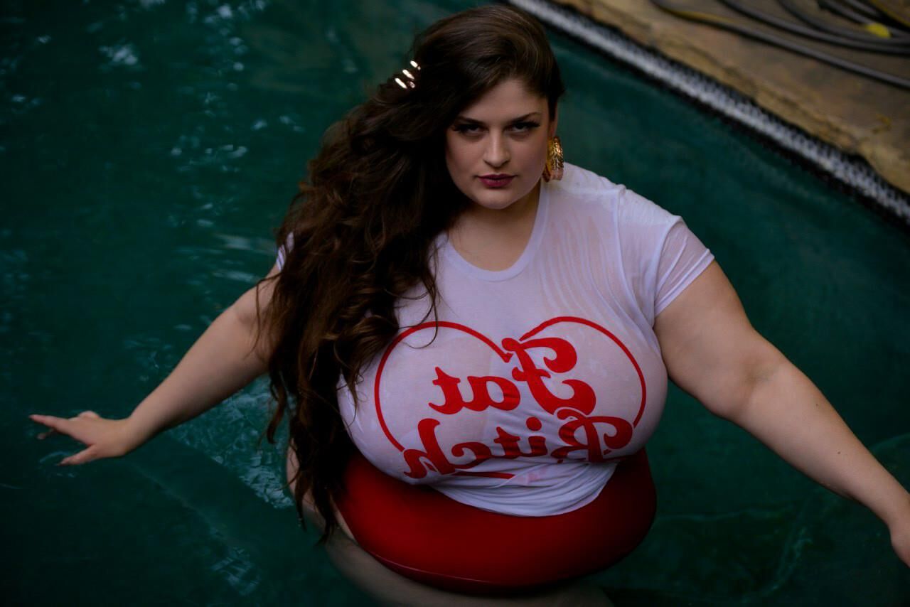 Patreon I. Mays Fat Suck Pool