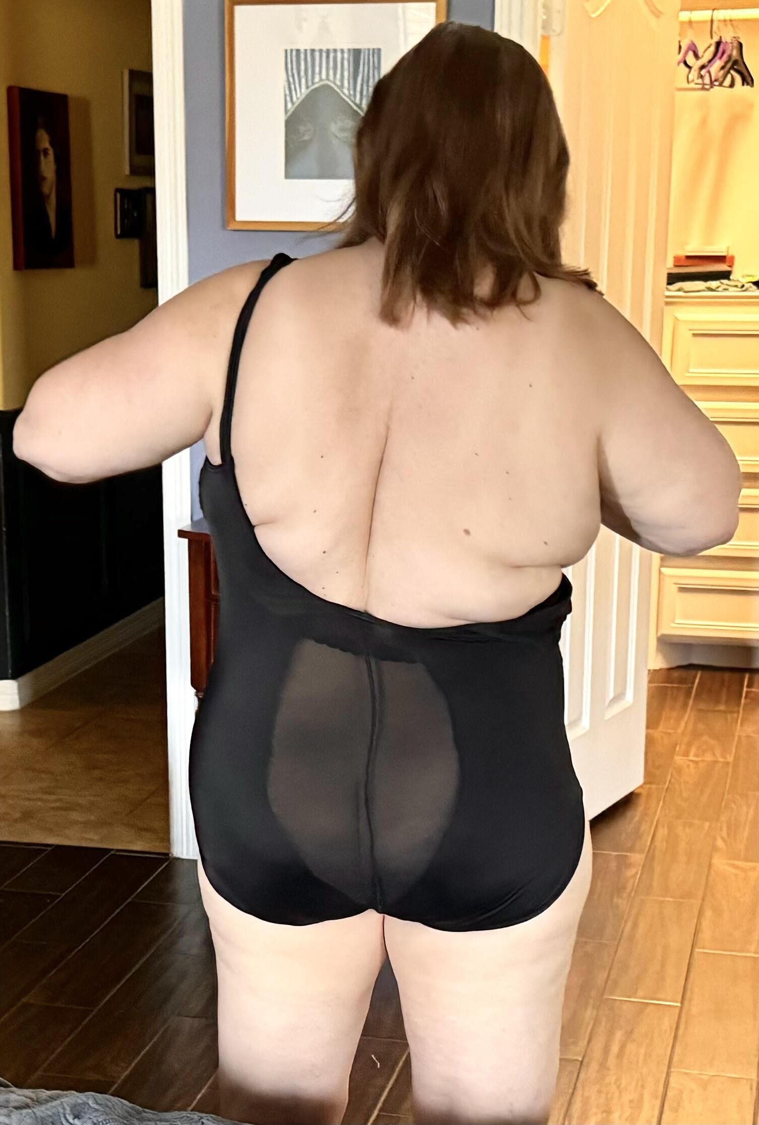 Pig Swimsuit Malfunction 