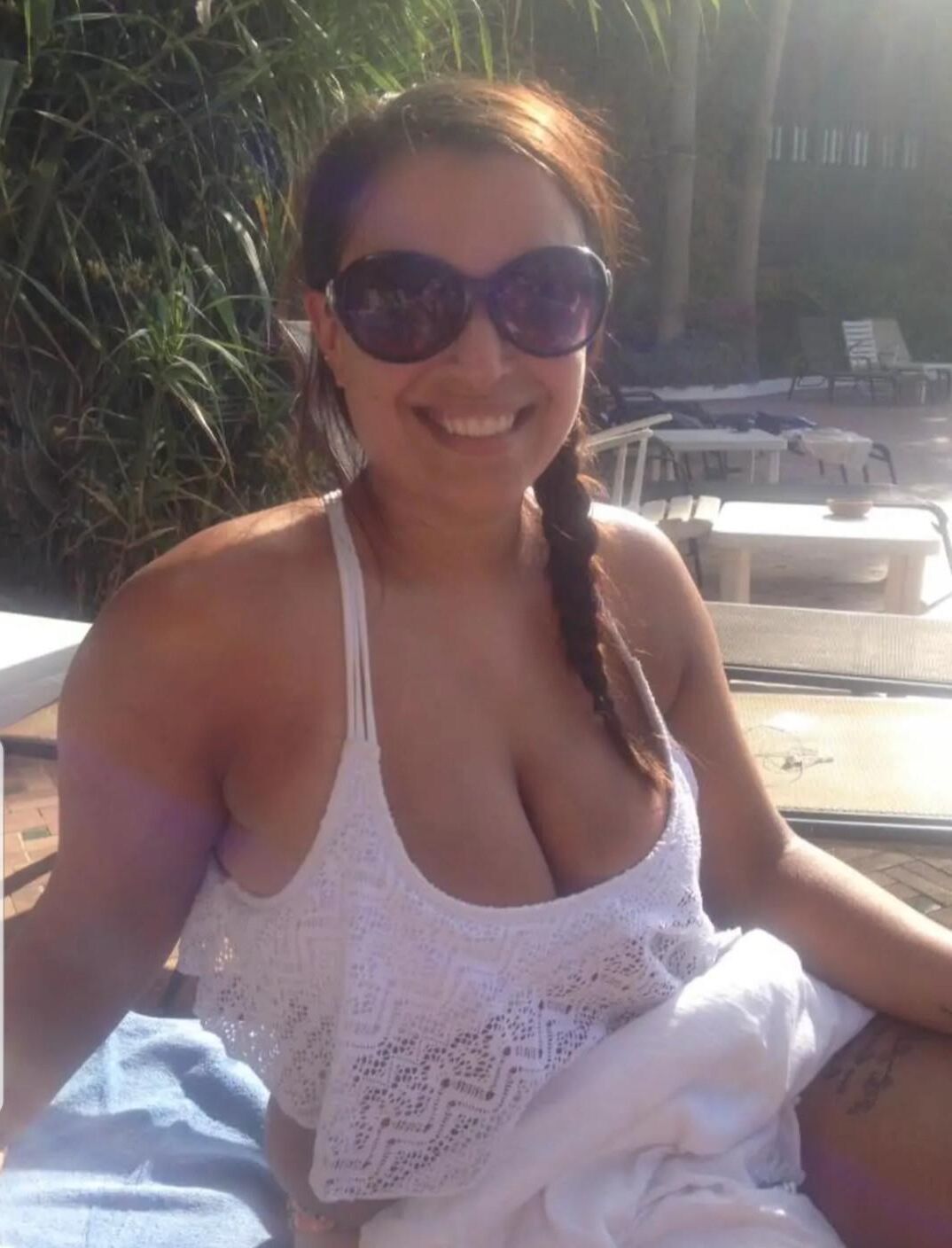 Saved meat from around the web, comment and cum