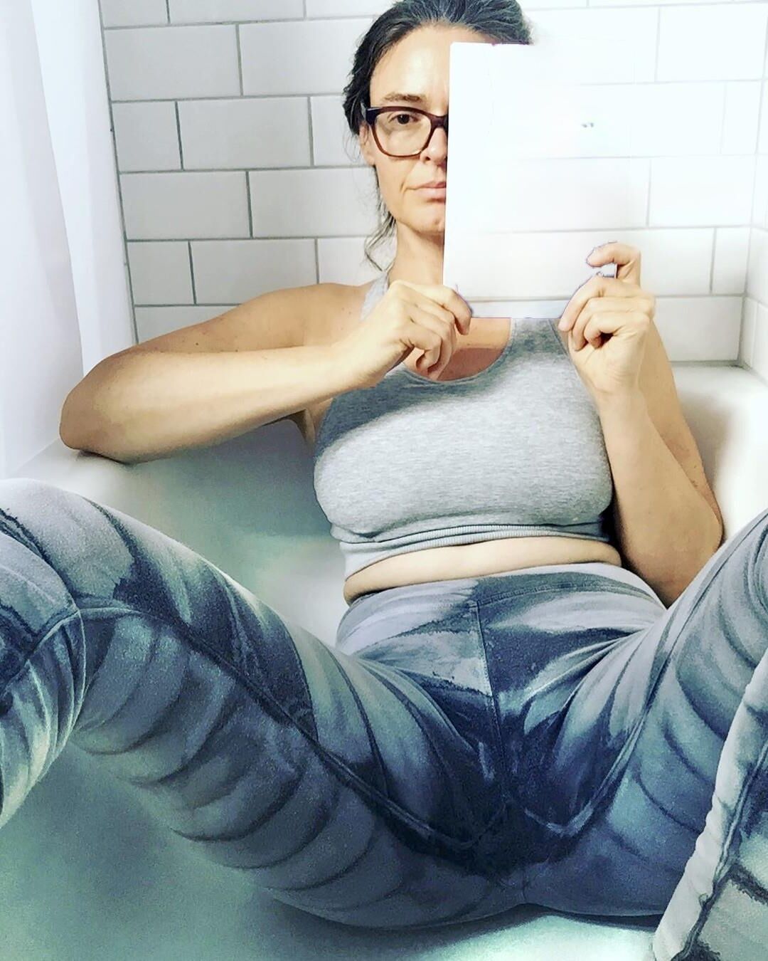 Nerdy chubby Yoga exhibitionist for comments and tributes