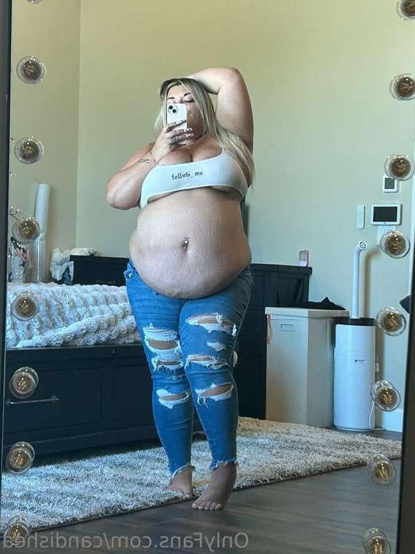 Liebe riesige Bauch.