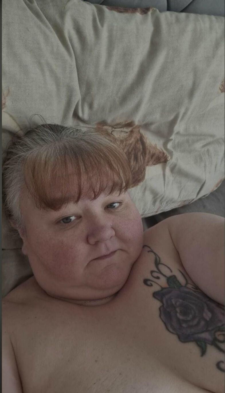 イギリスの看護師BBWは大きな女です