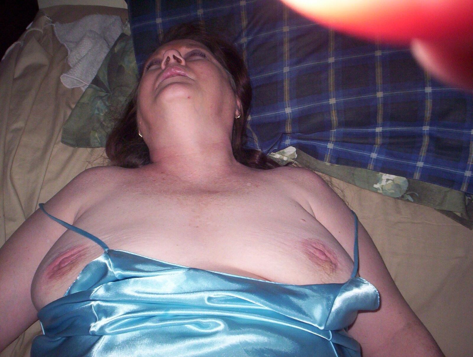 BBWショーニーのおっぱいとおっぱい舐め