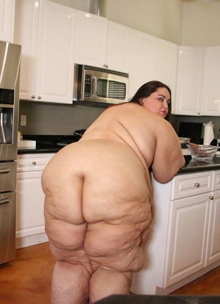 SSBBW Apple Bomb LBS Hottie