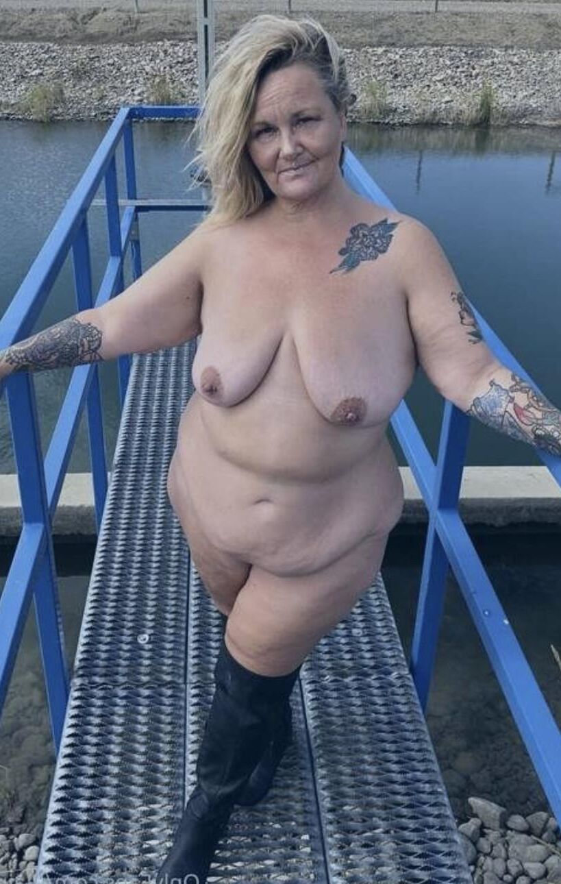 成熟したBBWクレア