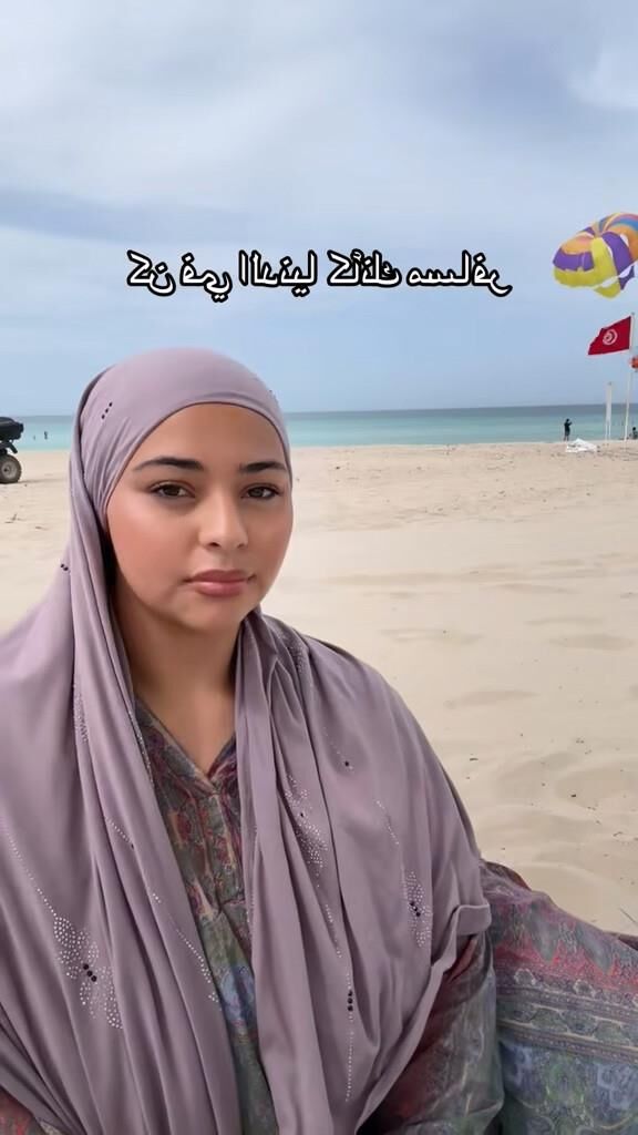 Puta esposa Hot Arab BBW Las grandes tetas expusieron su rostro degradó la degradaron