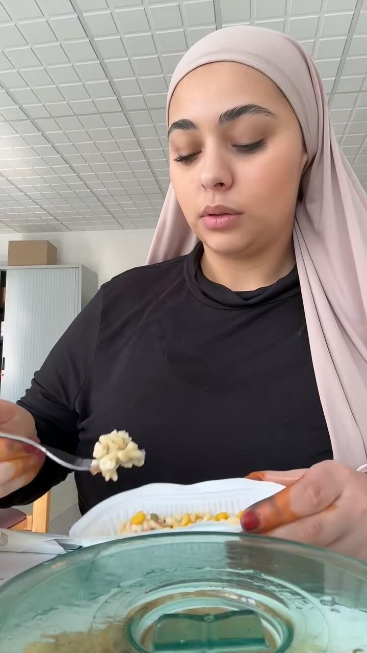 Puta esposa Hot Arab BBW Las grandes tetas expusieron su rostro degradó la degradaron