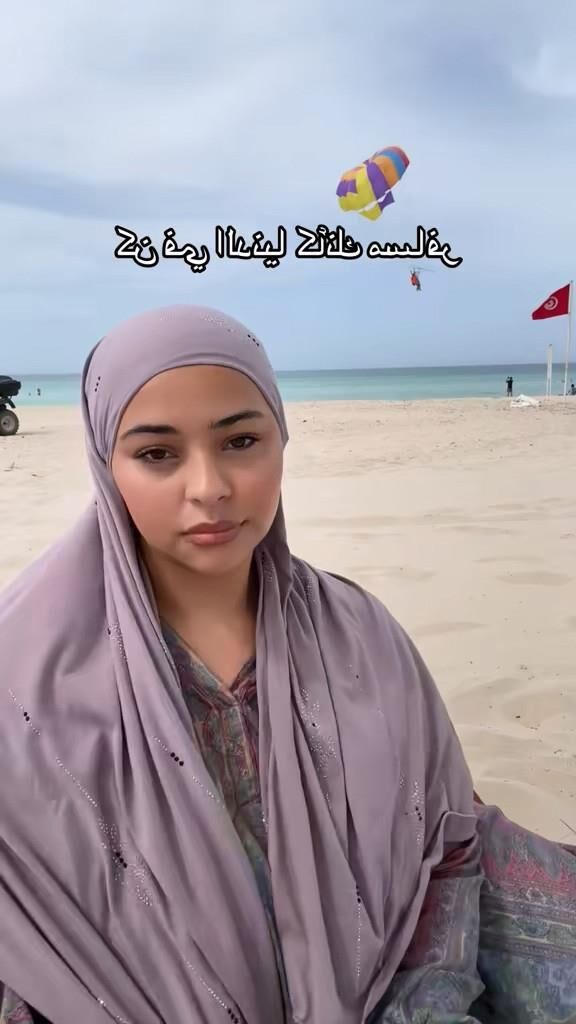 Puta esposa Hot Arab BBW Las grandes tetas expusieron su rostro degradó la degradaron
