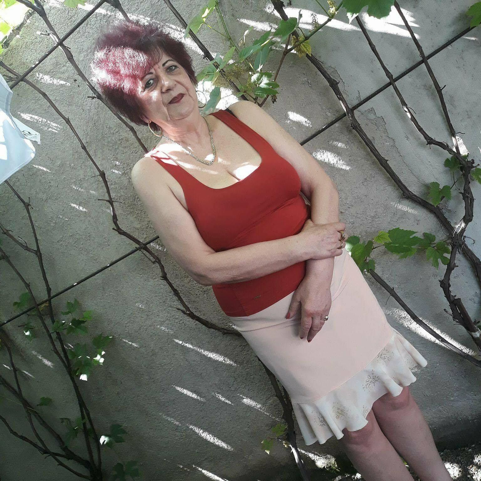 Granny / abuela / gilf / mujeres maduras