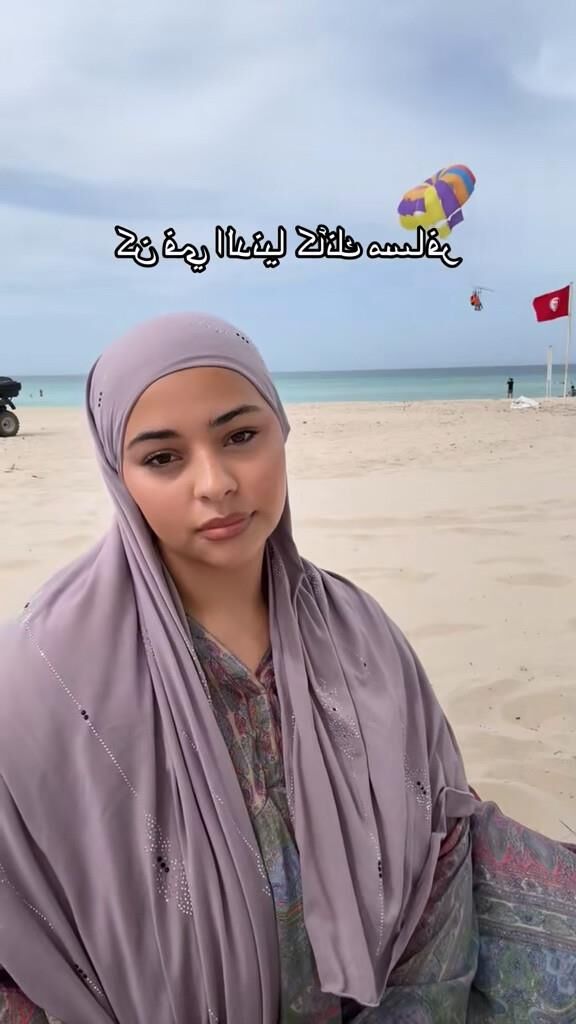 Puta esposa Hot Arab BBW Las grandes tetas expusieron su rostro degradó la degradaron