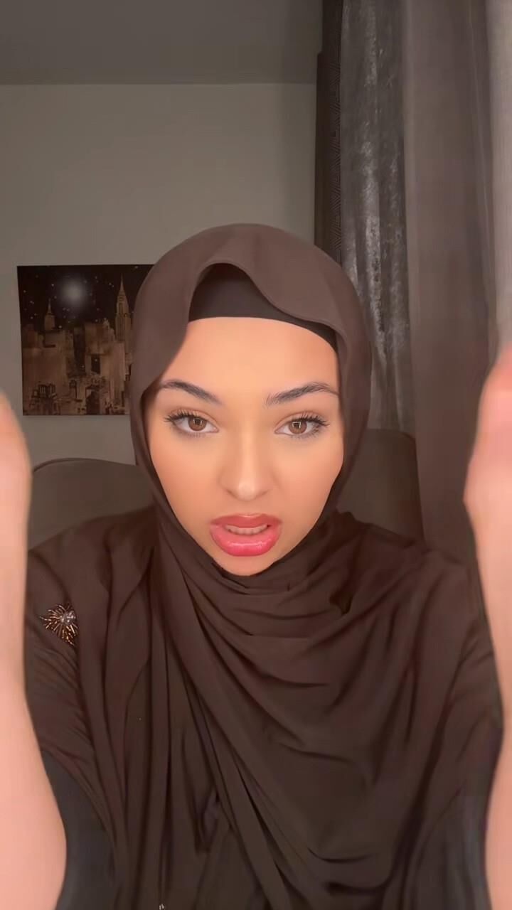 Puta esposa Hot Arab BBW Las grandes tetas expusieron su rostro degradó la degradaron