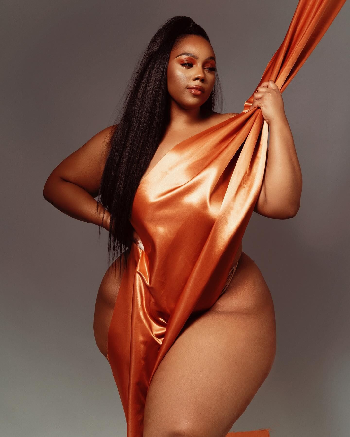 Diva Kurves