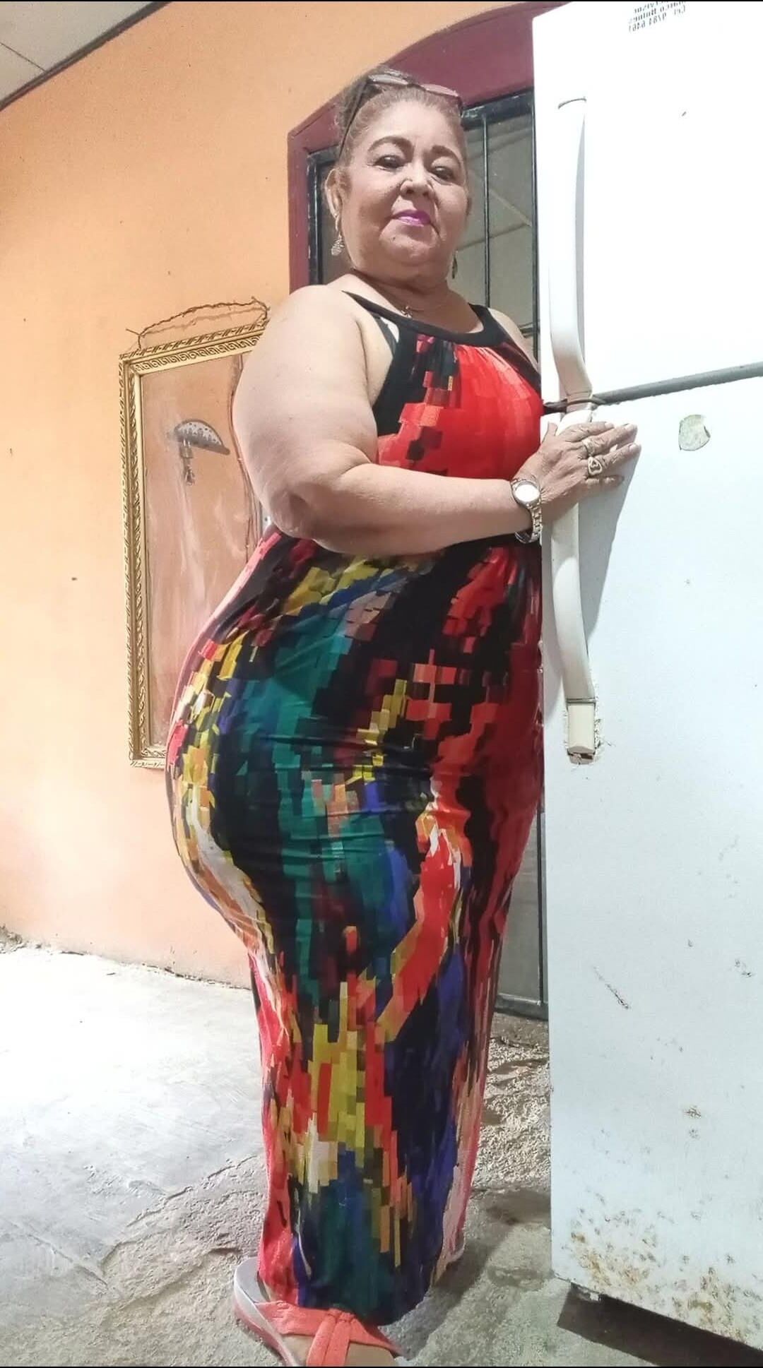 Joselin Abuela Refujia BBW Nalgono