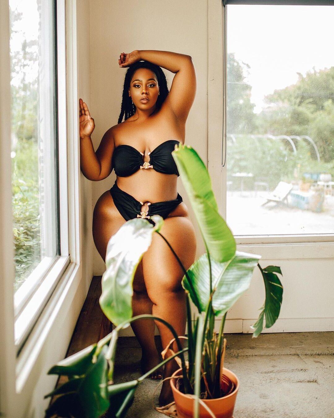 Diva Kurves
