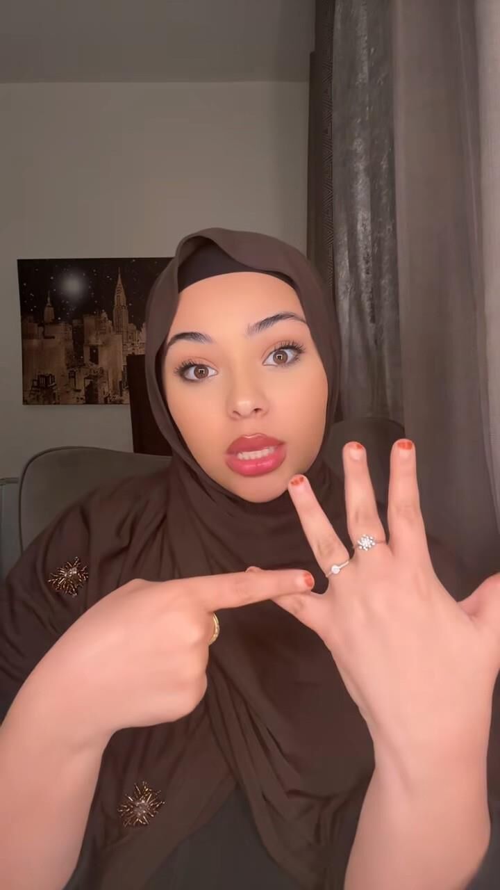 Puta esposa Hot Arab BBW Las grandes tetas expusieron su rostro degradó la degradaron