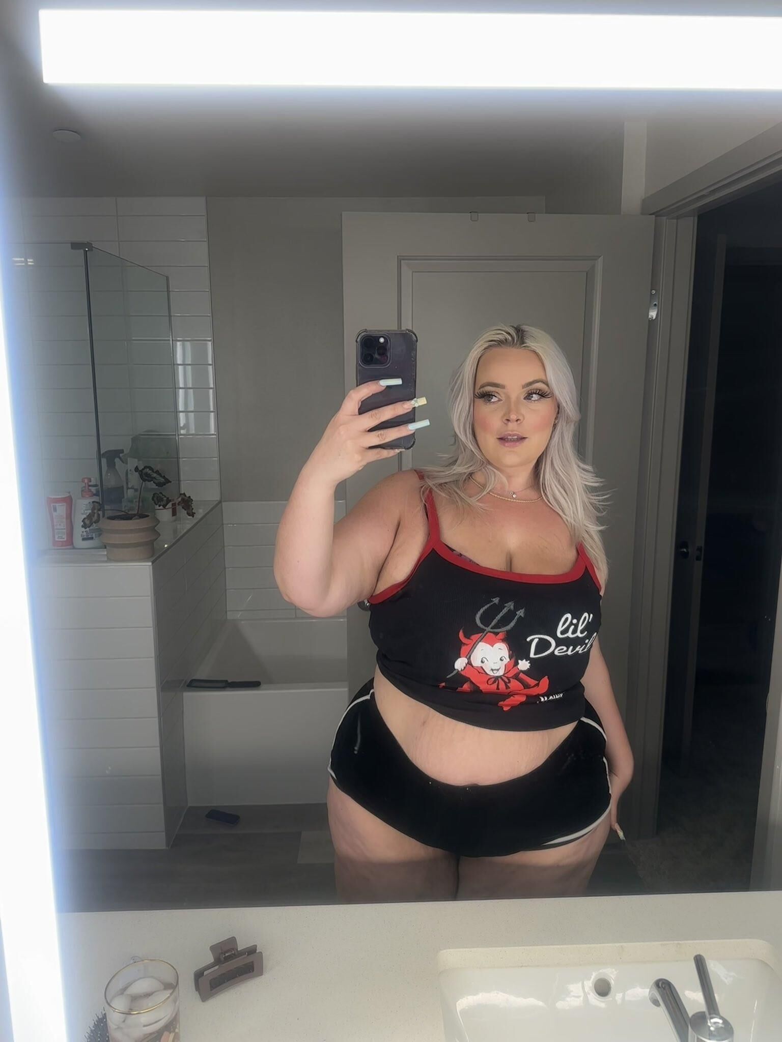 Misscakes Big Ass Big Boobs Schönheit Blonde BBW Milf gemischte Aufnahmen