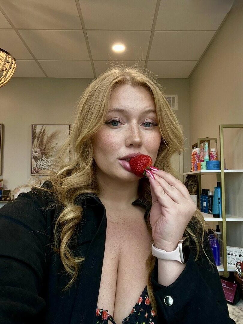 Strawberry Big Ass Boobs Redhead BBW Milf Mixed Hot Shots