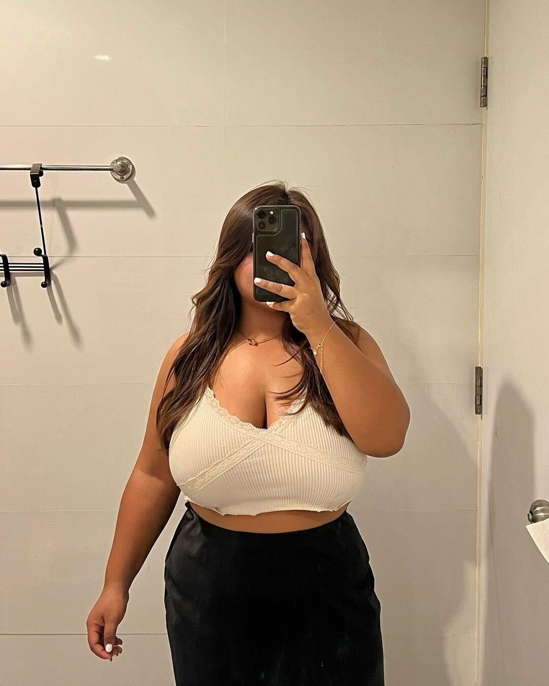 Thai BBW Non -nackt