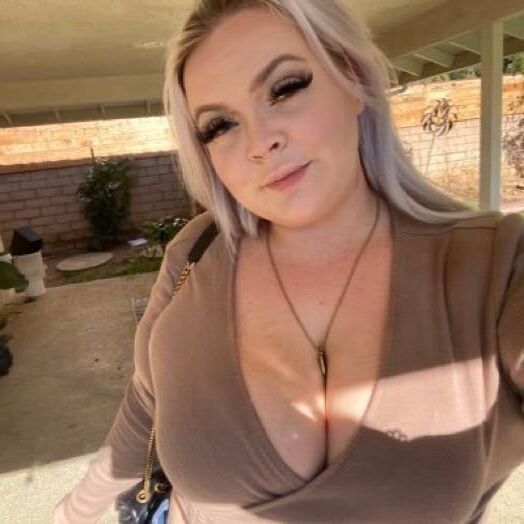 Misscakes Big Ass Big Boobs Schönheit Blonde BBW Milf gemischte Aufnahmen