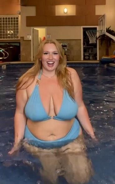 Strawberry Big Ass Boobs Redhead BBW Milf Mixed Hot Shots